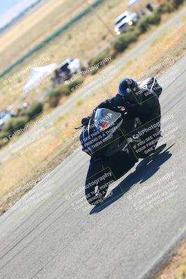 media/Oct-15-2023-TrackXperience (Sun) [[85198ff50b]]/Group 3/session 4 turn 3/